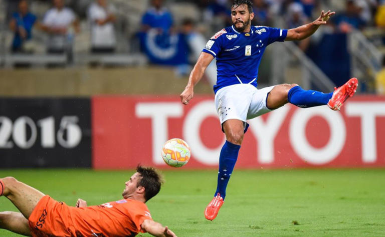 Zé Ricardo dá aval e Cruzeiro prepara saída de badalado jogador do elenco