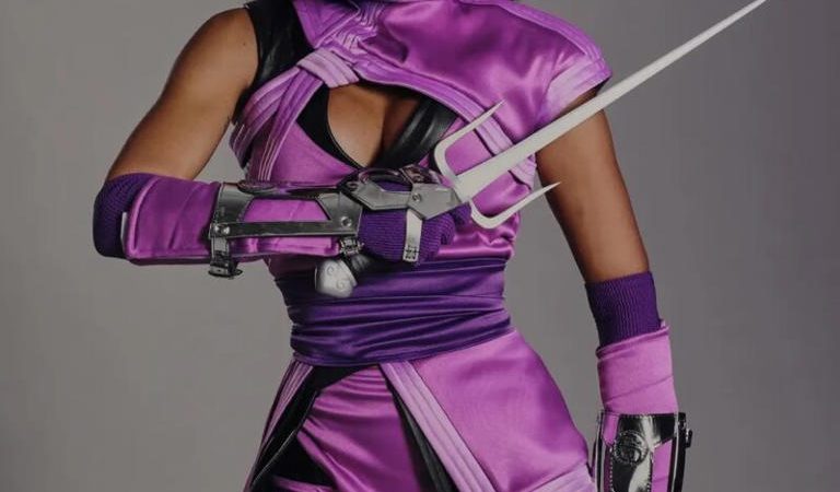 Anitta promove festa de Halloween com presença de David Damiano e Dove Cameron