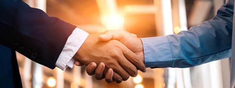 Acordo entre trabalhadores e empresas permite trabalho aos feriado