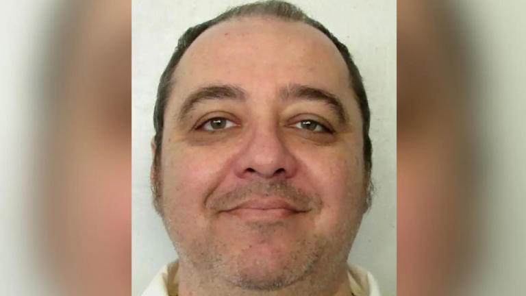 Após sobreviver a injeção letal, homem será executado com método polêmico