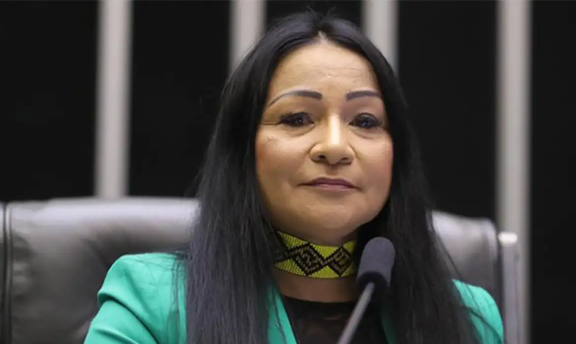 Deputada Silvia Waiãpi tem o mandato cassado