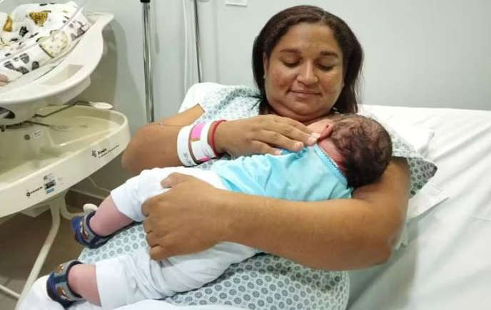 Bebê Gigante: Menino nasce com mais de cinco quilos em hospital no Ceará em parto raro e sem complicações