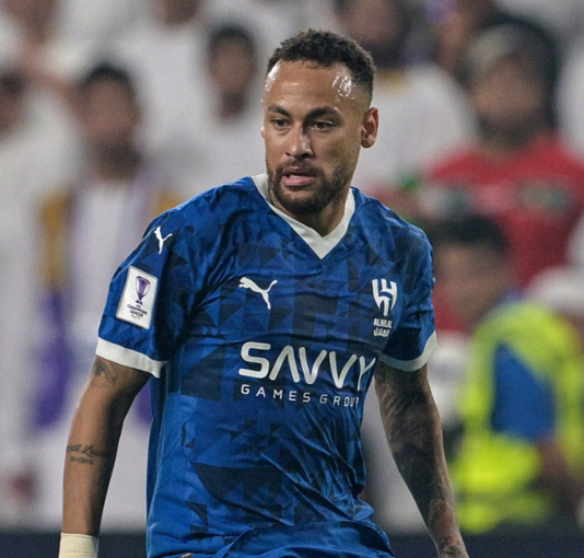 Em seu segundo jogo após retorno, Neymar Jr. se lesiona e deixa partida na Champions League da Ásia