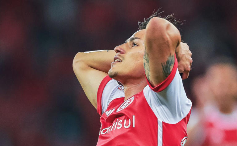 Mercado da Bola 2025: Palmeiras abre conversas com Bernabei