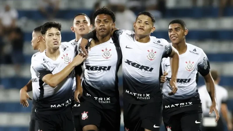 Taça Guanabara e Copinha movimentam o futebol neste fim de semana