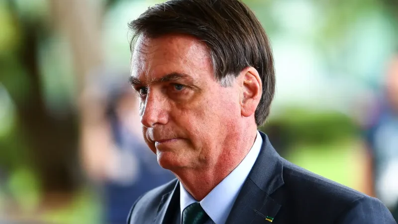 Defesa de Bolsonaro se manifesta sobre denúncias da PGR