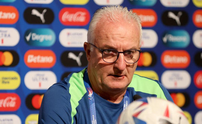 Dorival Júnior pode deixar a Seleção Brasileira para comandar gigante do Brasileirão
