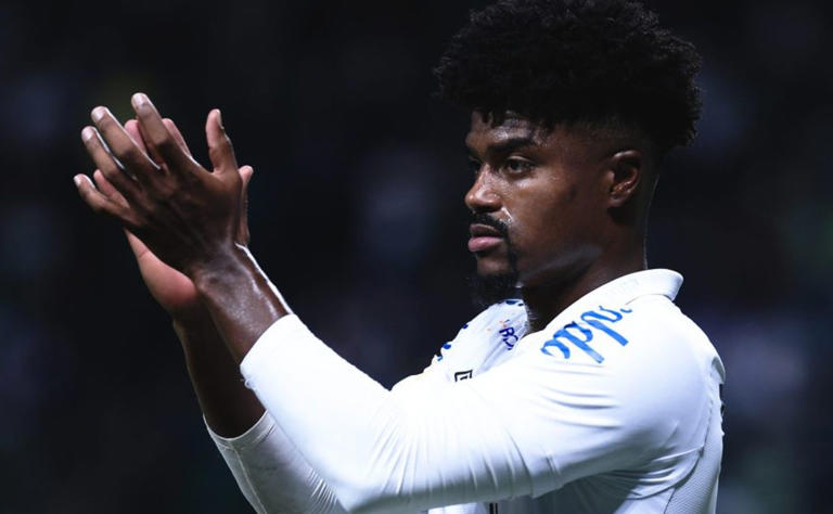 Ex-Santos, Eduardo Bauermann quebra o silêncio após fim de punição por manipulação em apostas: “Aprendi muito…”