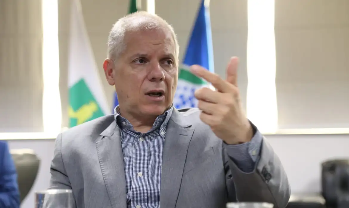 Presidente no INSS é exonerado após megaoperação da PF e da CGU