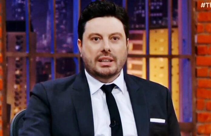 Danilo Gentili é substituído no comando do ‘The Noite’