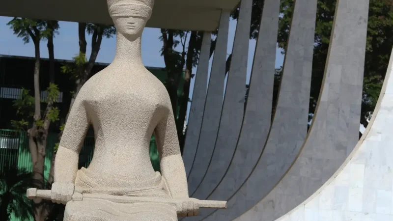 Redes são responsáveis por posts ilícitos de usuários, decide STF