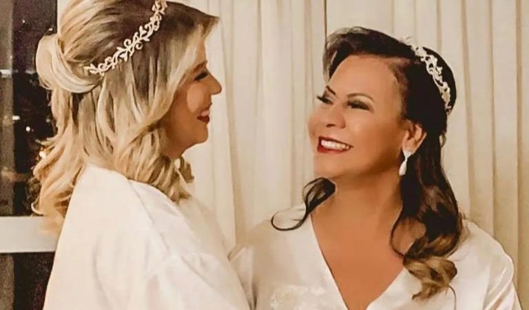 Globo e Record travam guerra nos bastidores por mãe de Marília Mendonça