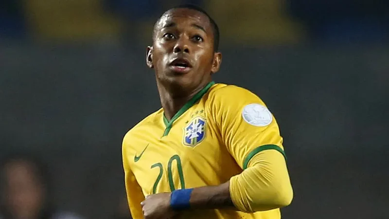 Supremo forma maioria para manter a prisão do ex-jogador Robinho
