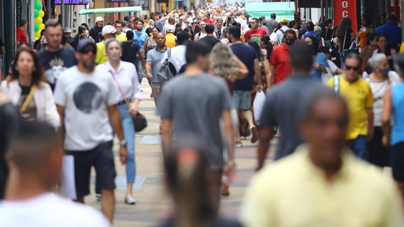 População estimada do país chega a 213,4 milhões de habitantes