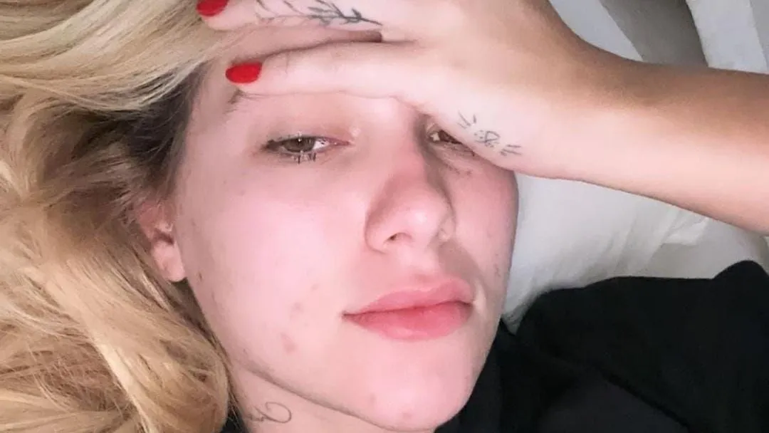 Virginia chora ao descobrir que Zé Felipe foi para Orlando encontrar Ana Castela