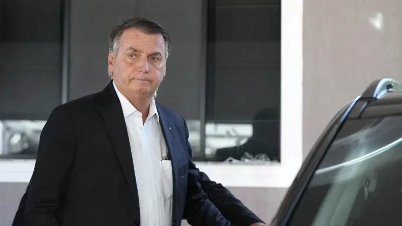 Bolsonaro é condenado a 27 anos e 3 meses de prisão