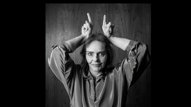 Nas redes sociais, artistas e público lamentam morte de Angela Ro Ro
