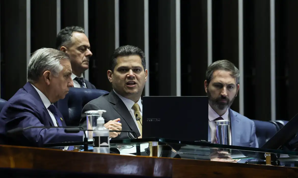 Senado: Davi Alcolumbre anuncia instalação da CPI do Crime Organizado