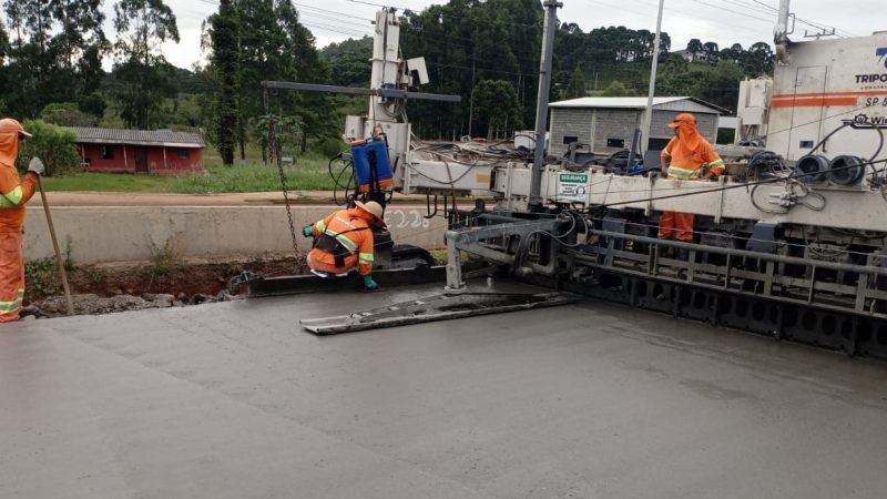 Governo isenta de ICMS cimento para pavimentação e barateia obras no Paraná