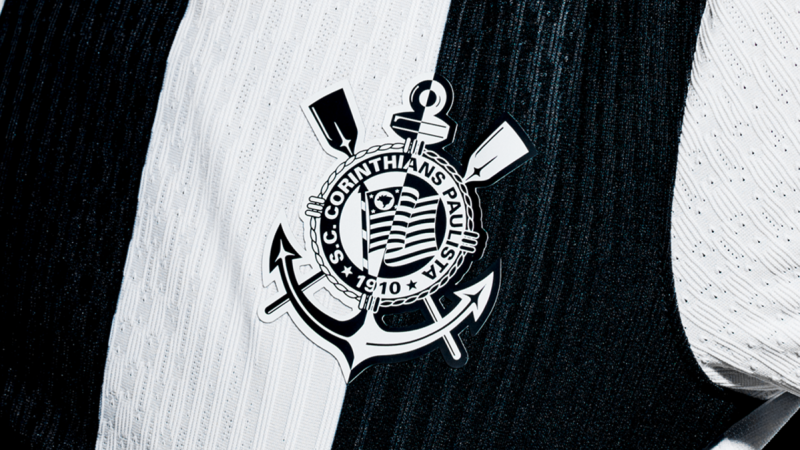 Corinthians demite Dorival Jr. e contrata Diniz para comando do Timão