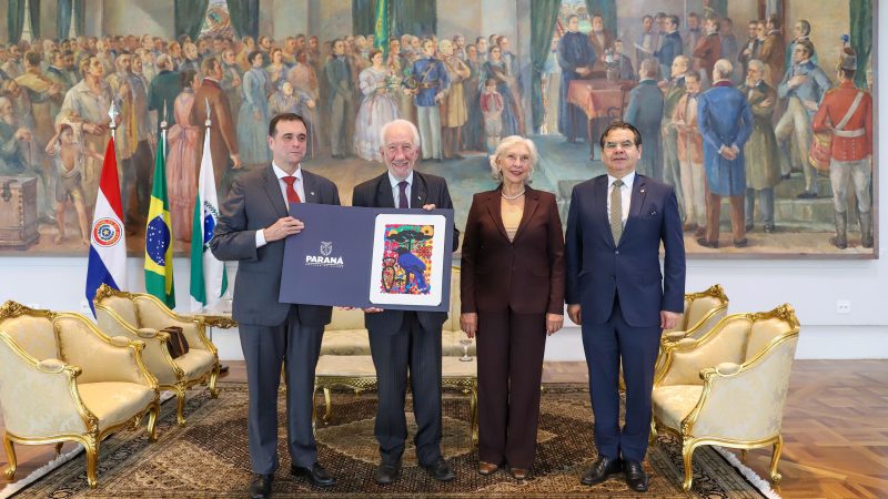 Darci Piana recebe embaixador do Paraguai e fortalece interação bilateral
