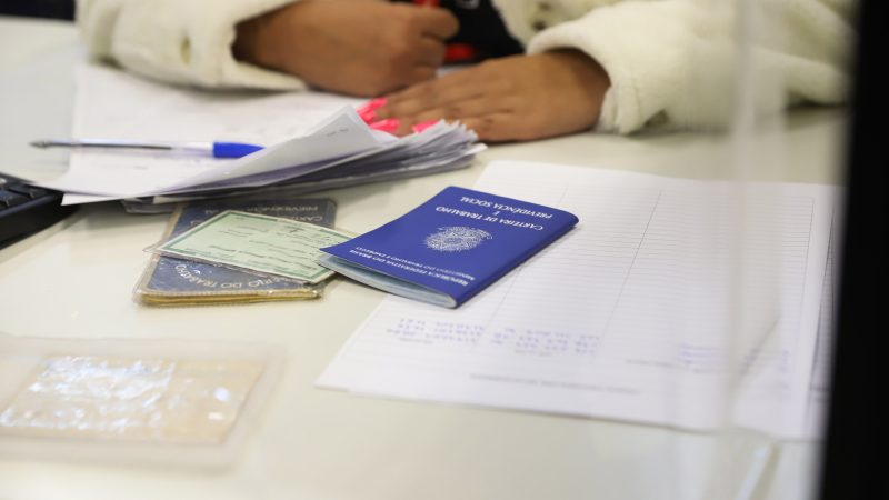 Mutirão de empregos em bairro de Curitiba oferta 1.500 vagas nesta quinta-feira