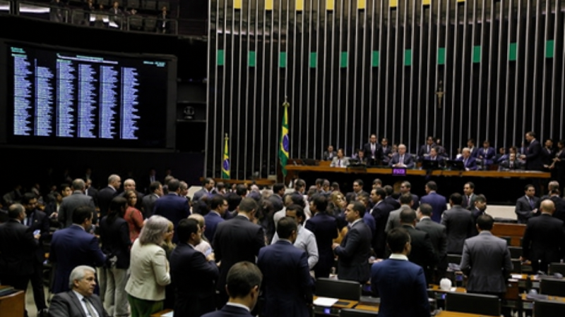 PEC da Escala 6×1 será votada no plenário da Câmara na próxima semana