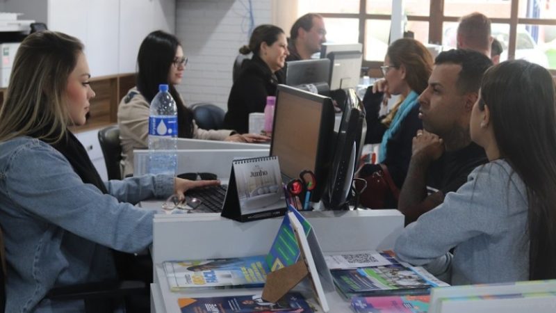 Prefeitura de Campo Largo leva serviços de emprego e empreendedorismo para as unidades CRAS do município