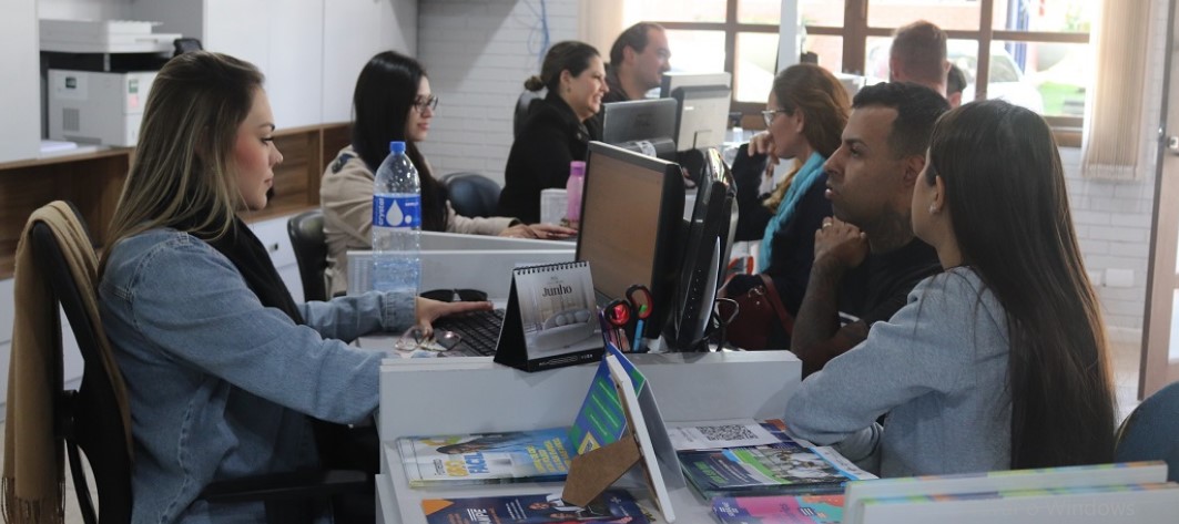Prefeitura de Campo Largo leva serviços de emprego e empreendedorismo para as unidades CRAS do município